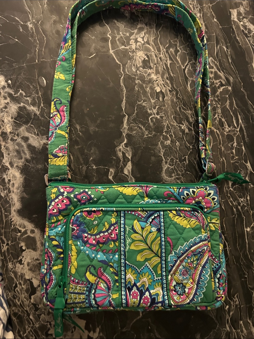 Vera Bradley - Green Paisley Quilted Crossbody Bag - Unknown Brand